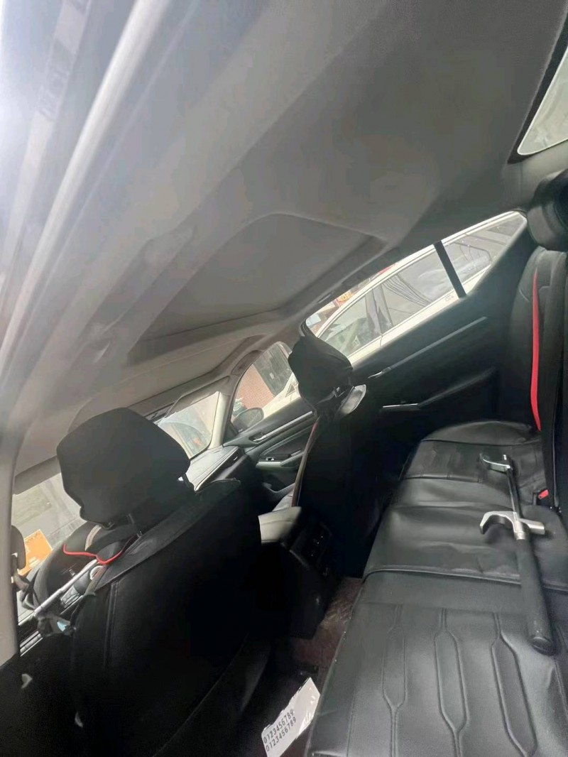 宜昌21年日产天籁3