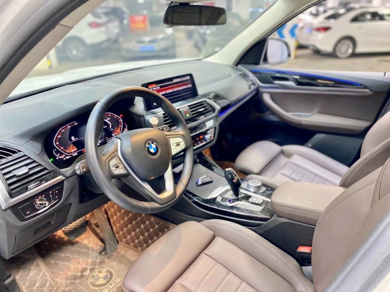 成都21年宝马X34