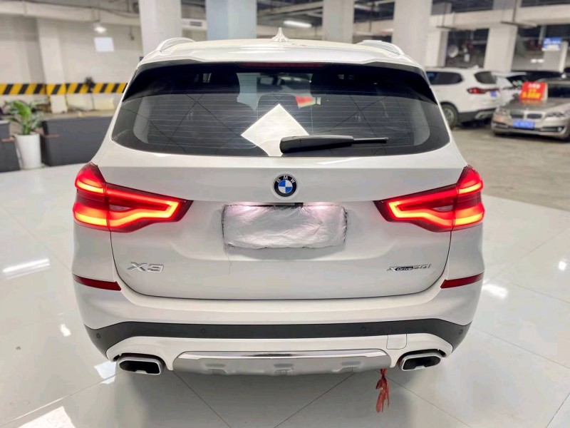 成都21年宝马X35