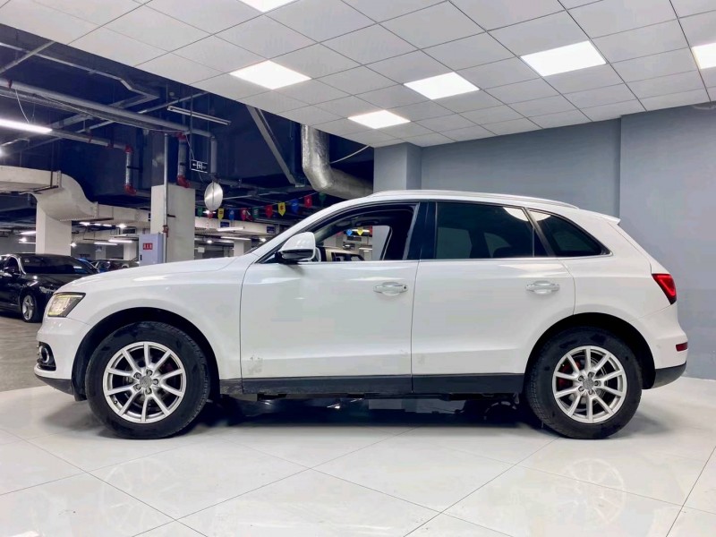 成都15年奥迪Q52