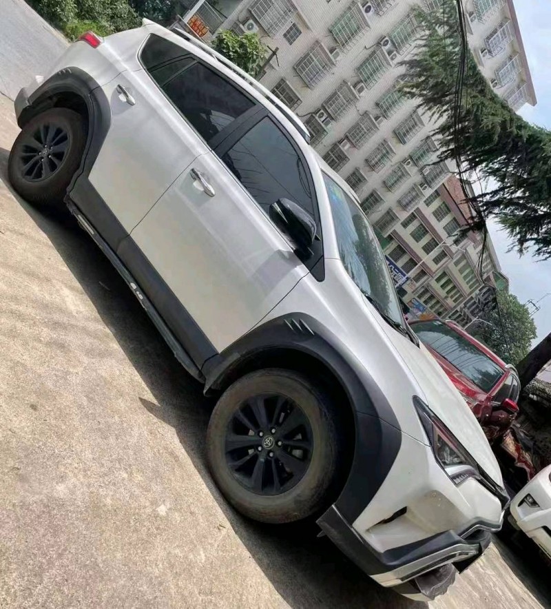 邵阳19年丰田RAV43