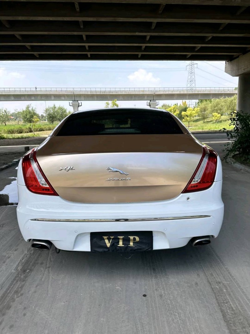 青岛12年捷豹XJL9