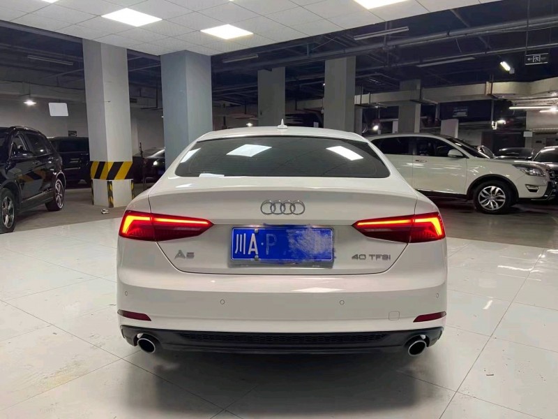 成都20年奥迪A54