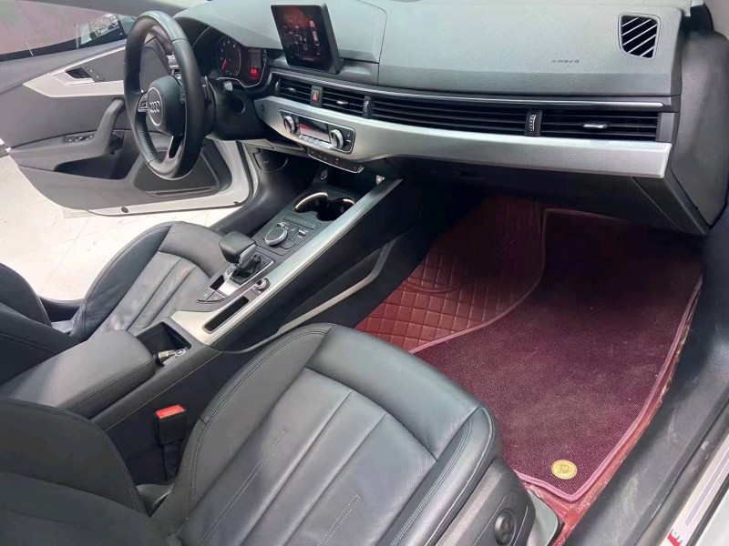 成都20年奥迪A58