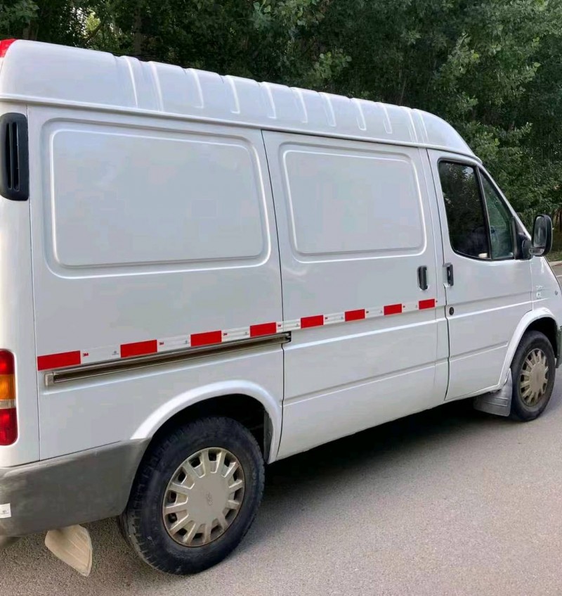 东营16年福特全顺5