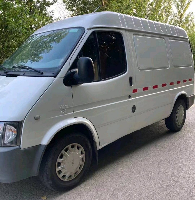 东营16年福特全顺8