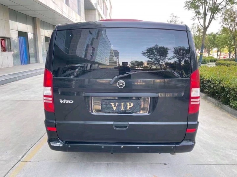 东营14年奔驰威霆2