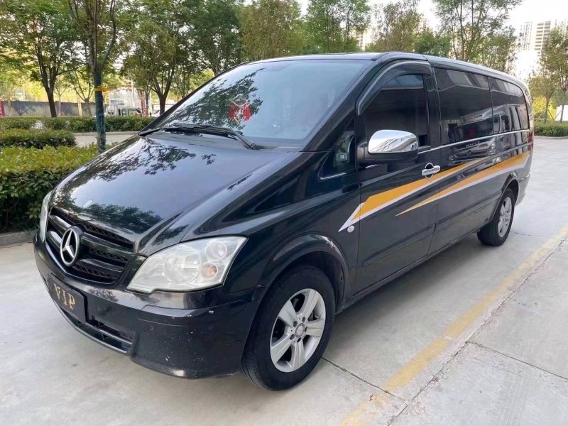 东营14年奔驰威霆5