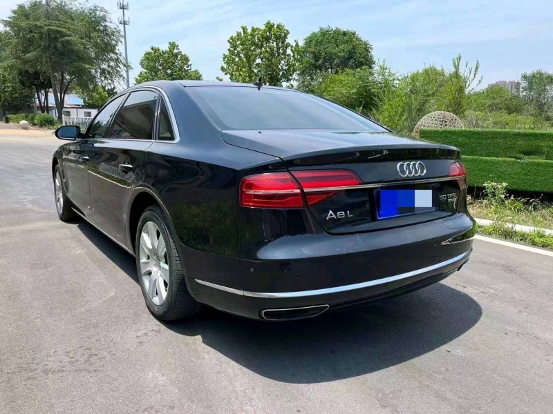 东营15年奥迪A8L3