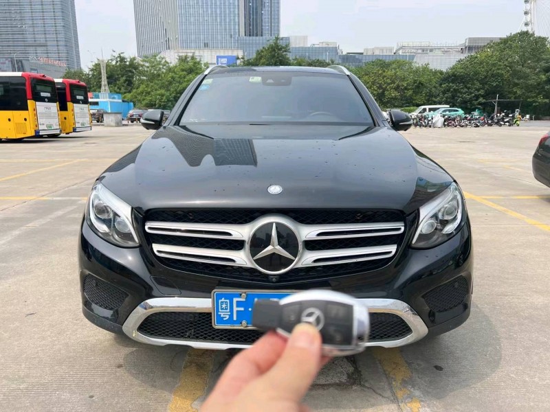 广州16年奔驰GLC1