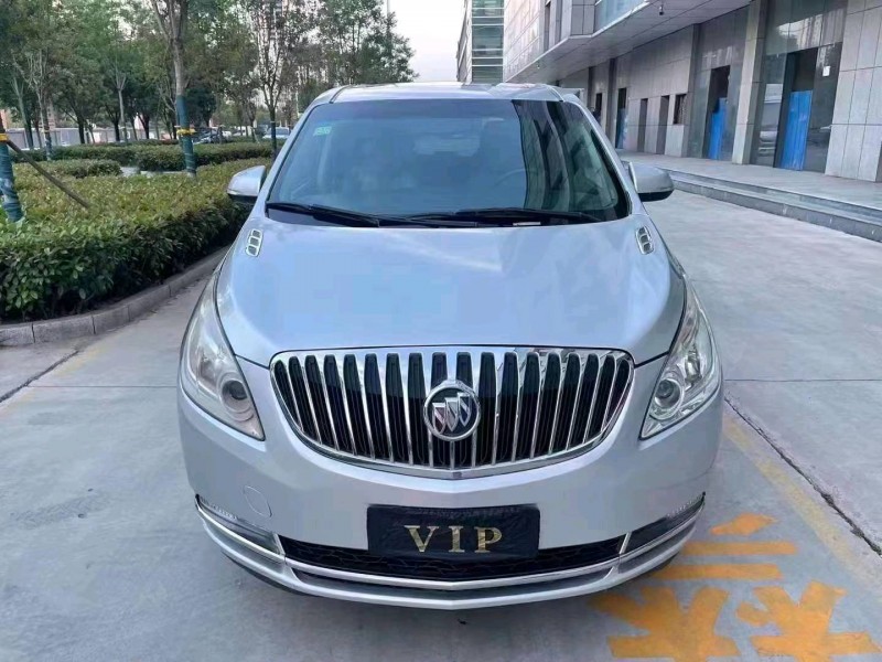 重庆13年别克GL81