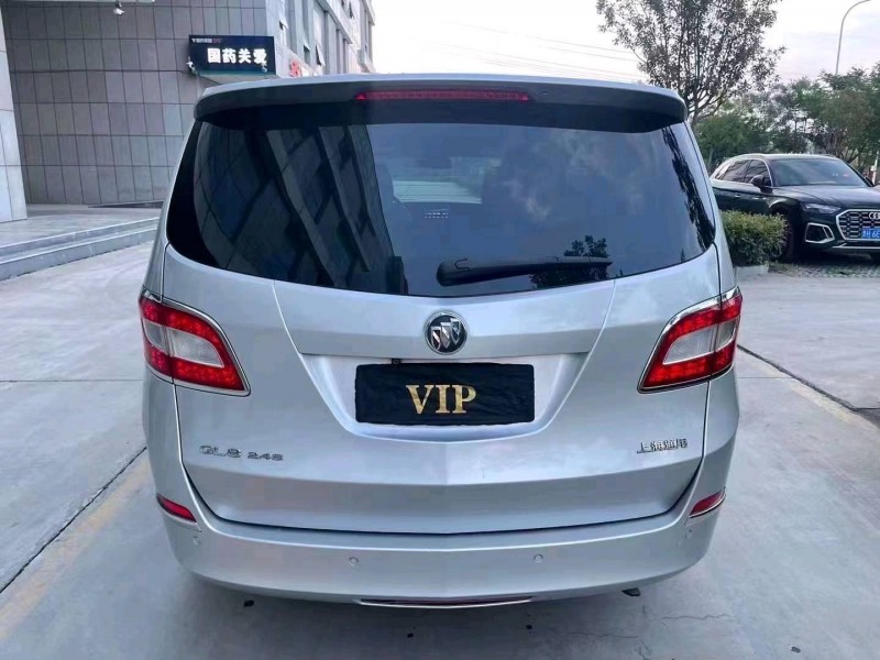 重庆13年别克GL82