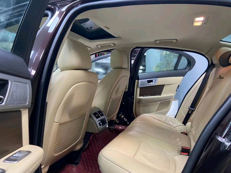 成都14年捷豹XF7