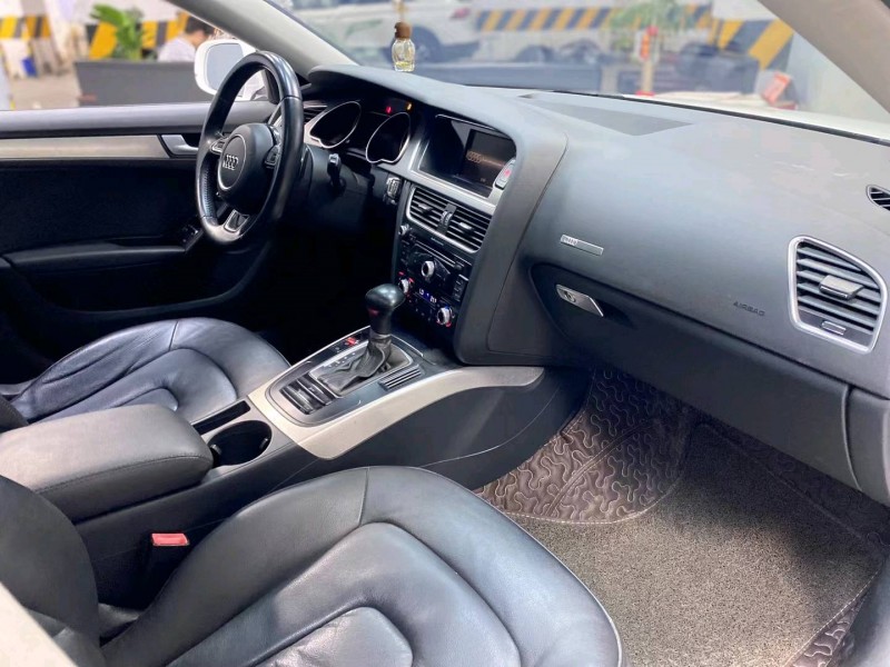 成都14年奥迪A57