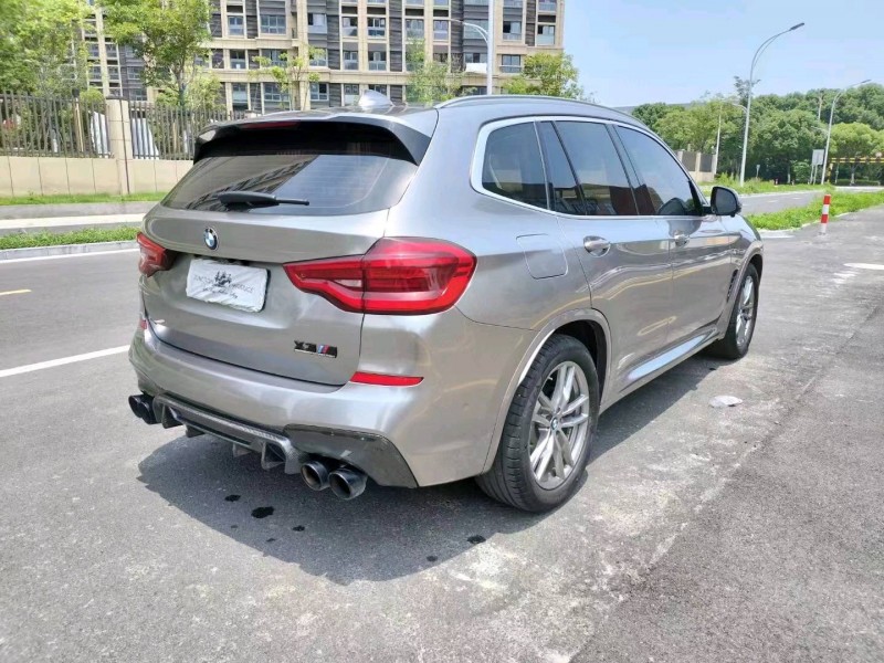 苏州20年宝马X39