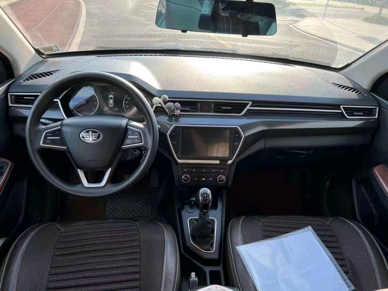 南宁19年一汽骏派CX656