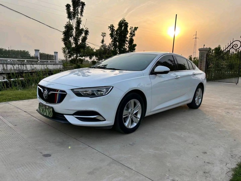 徐州20年别克君威3