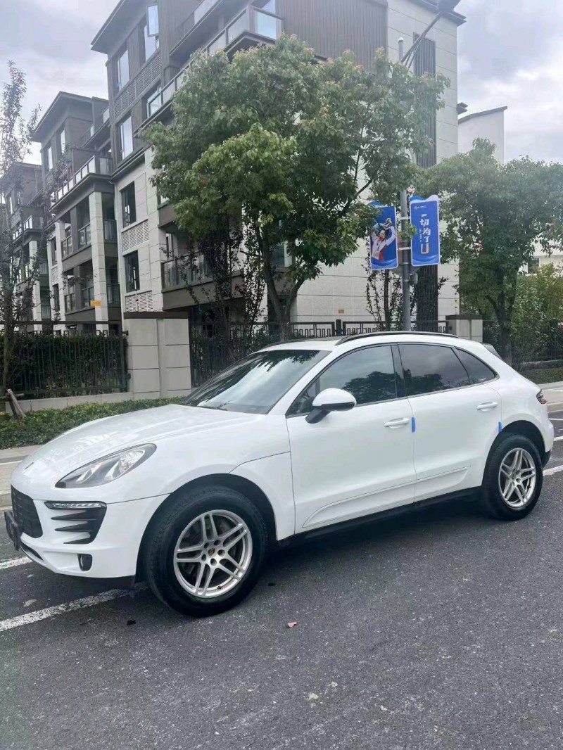 嘉兴15年保时捷Macan3