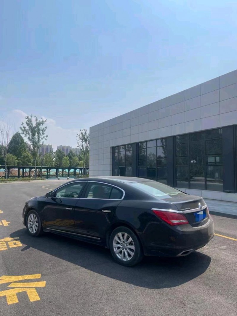 枣庄15年别克君越3