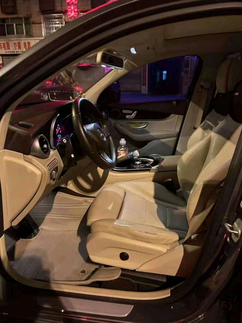 重庆16年奔驰GLC3