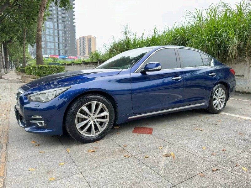 东莞18年英菲尼迪Q502