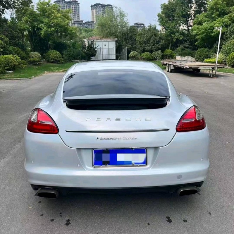 枣庄12年保时捷帕拉梅拉9