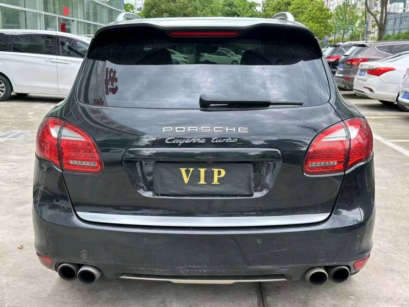 淮南14年保时捷卡宴2