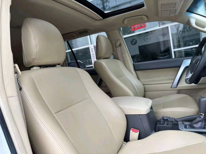 淮南17年丰田普拉多5