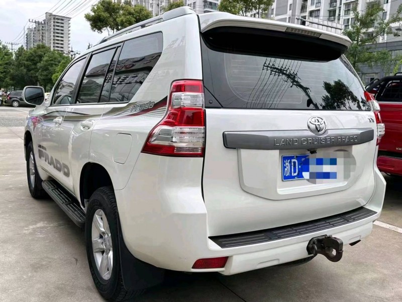 淮南17年丰田普拉多7