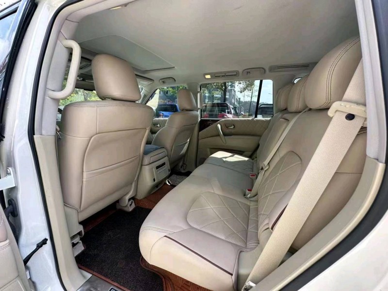 淮南19年日产途乐5