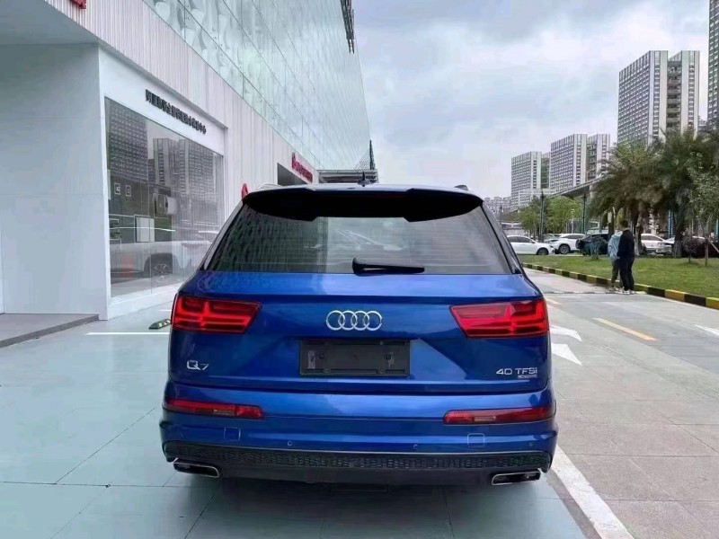 宜昌17年奥迪Q77