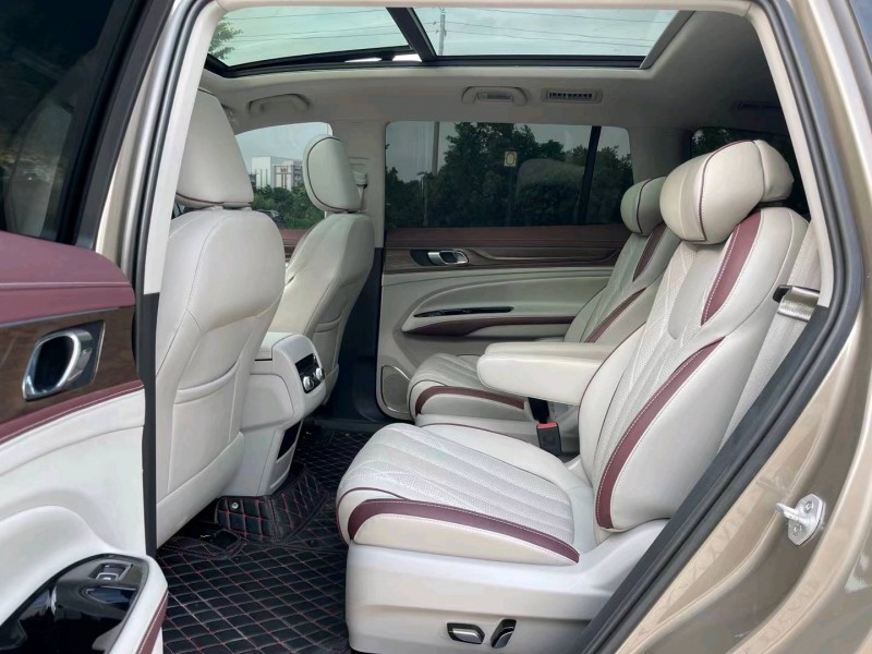 汕头21年福特领裕6