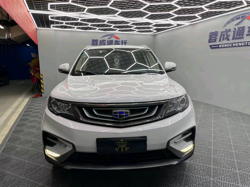 成都19年吉利博越1