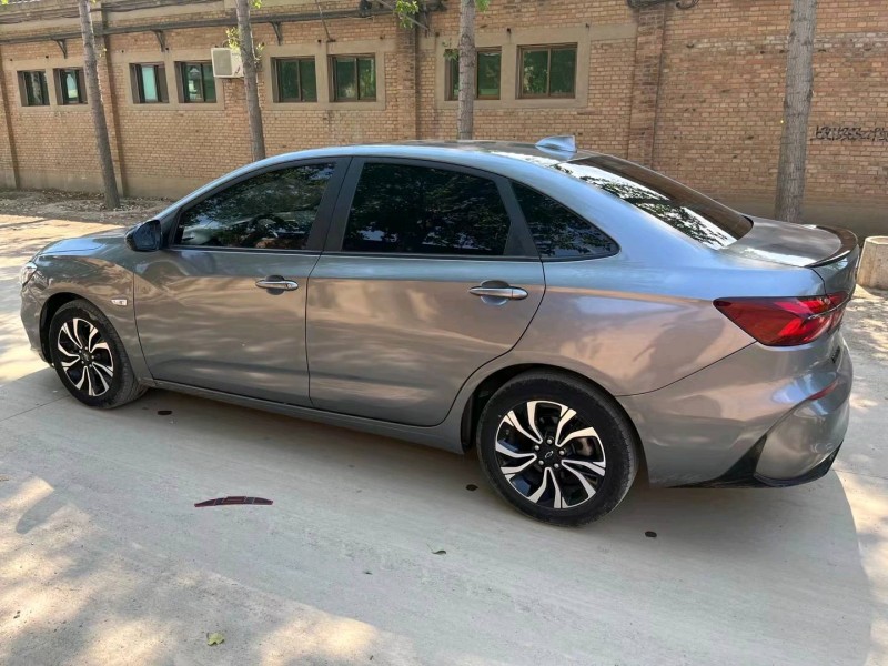 保定19年雪佛兰科鲁泽4