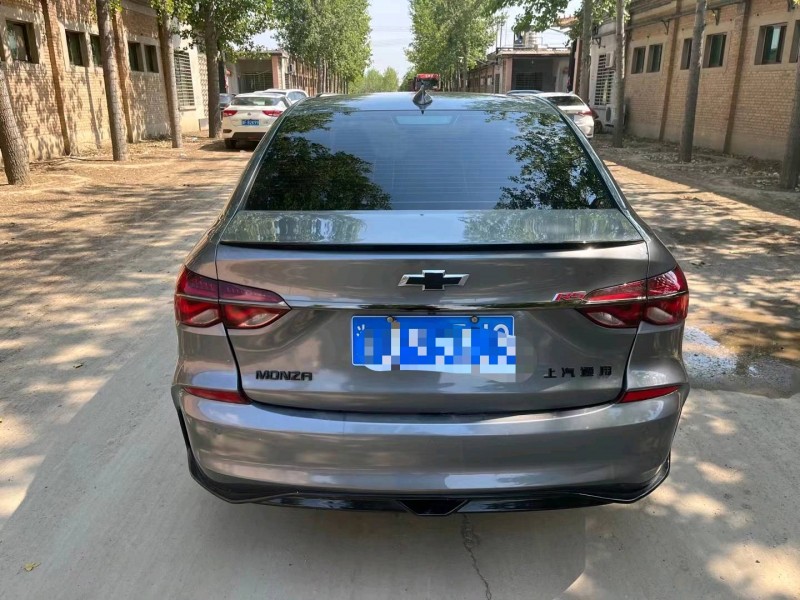 保定19年雪佛兰科鲁泽9