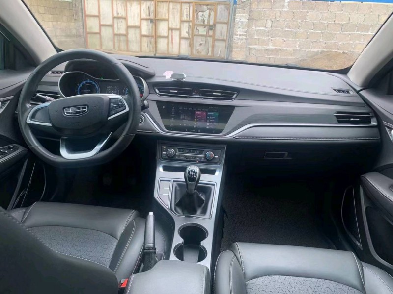 珠海21年吉利帝豪8