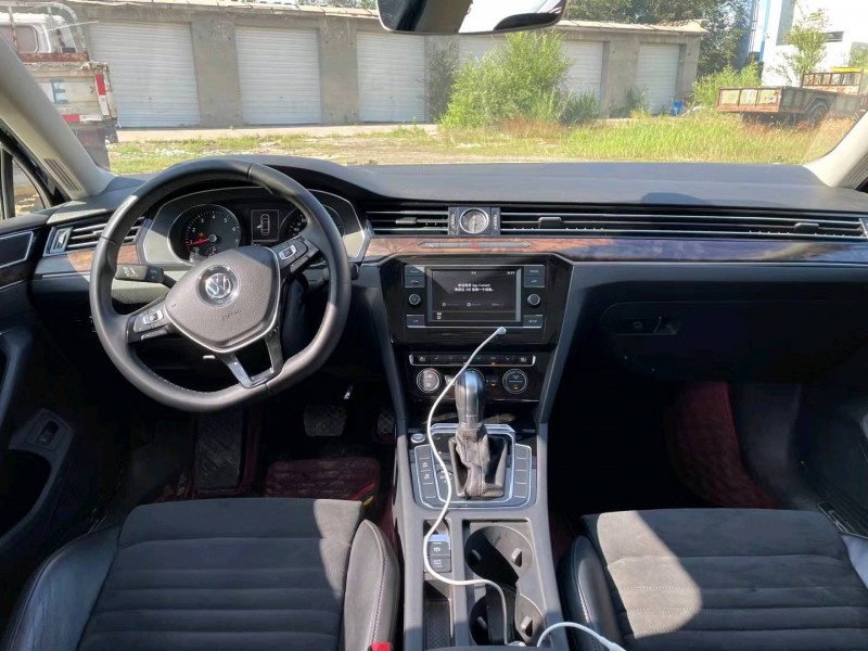 保定17年大众迈腾5