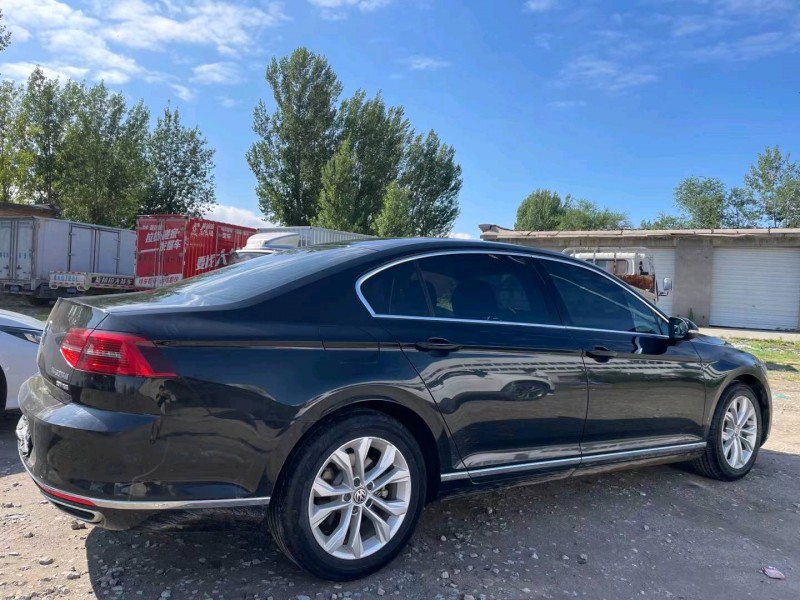 保定17年大众迈腾8