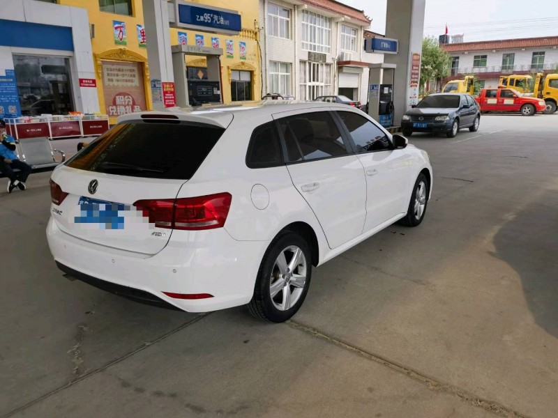 保定17年大众朗行6