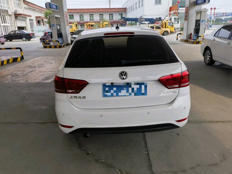 保定17年大众朗行8