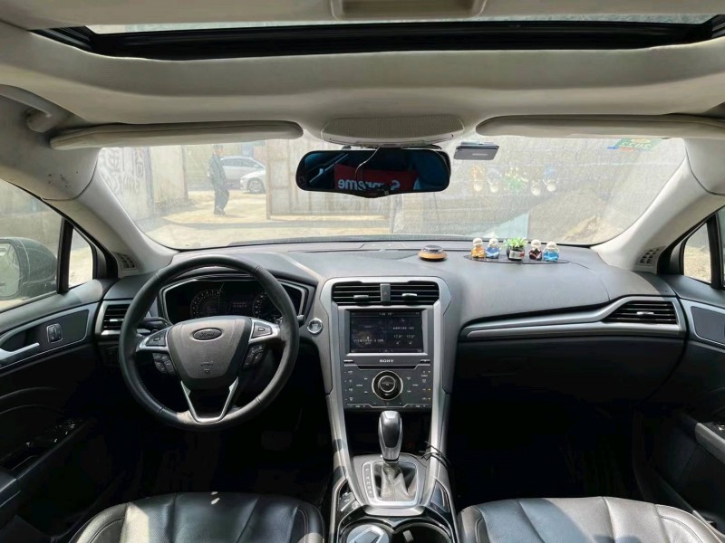 珠海13年福特蒙迪欧8