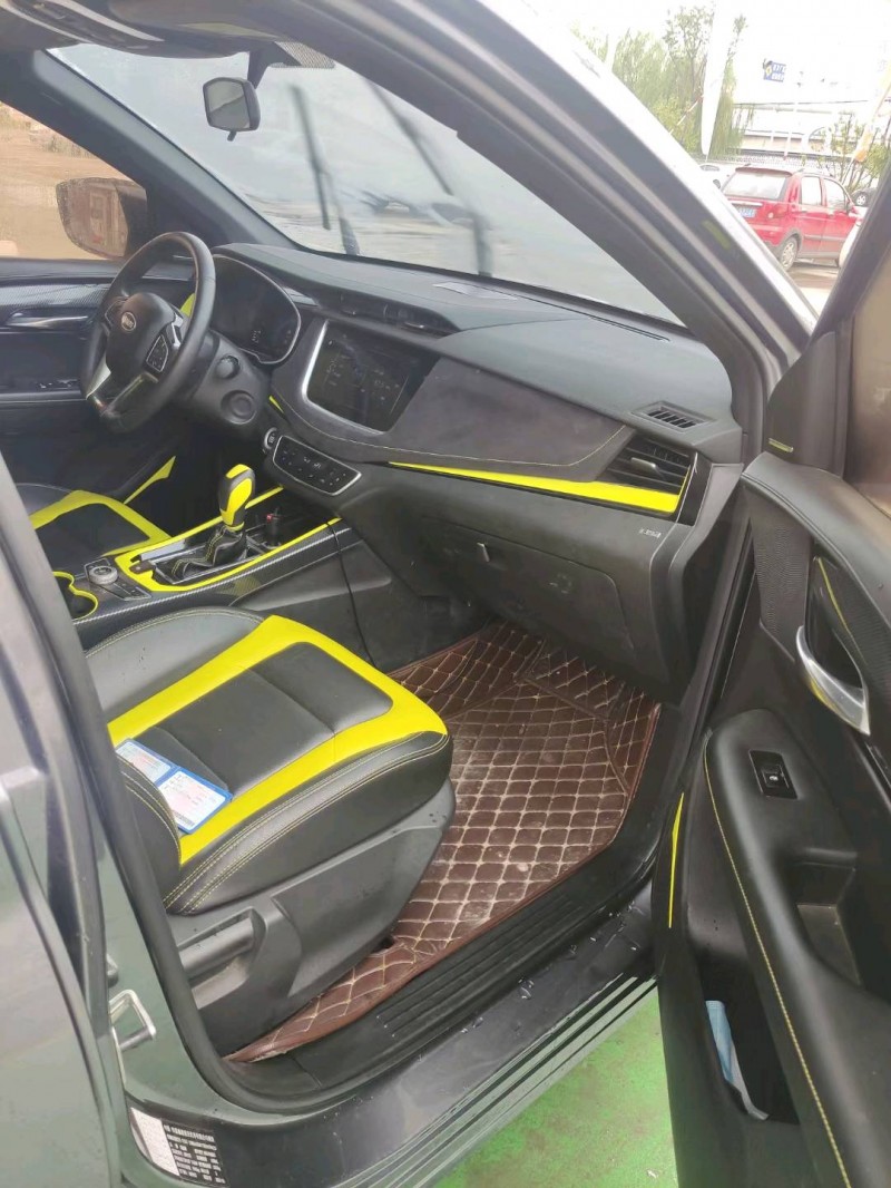 保定20年SWM斯威汽车G015