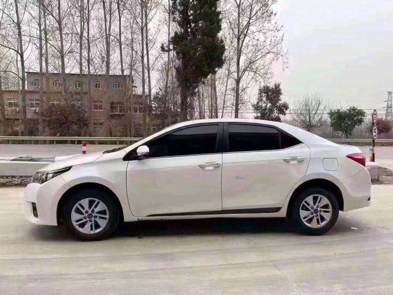 济南17年丰田卡罗拉3