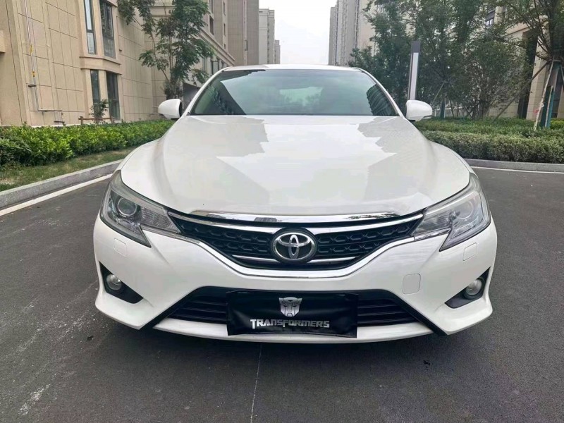 济南14年丰田锐志1