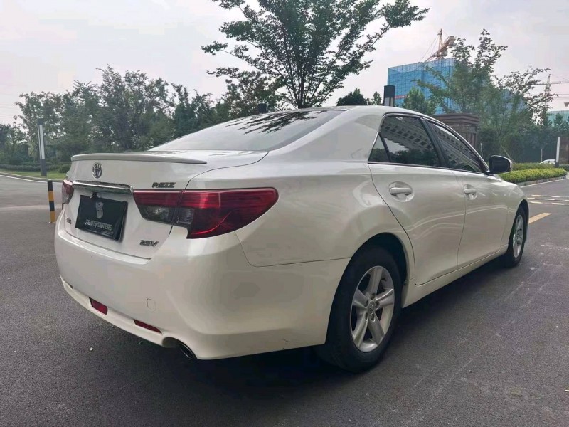 济南14年丰田锐志4