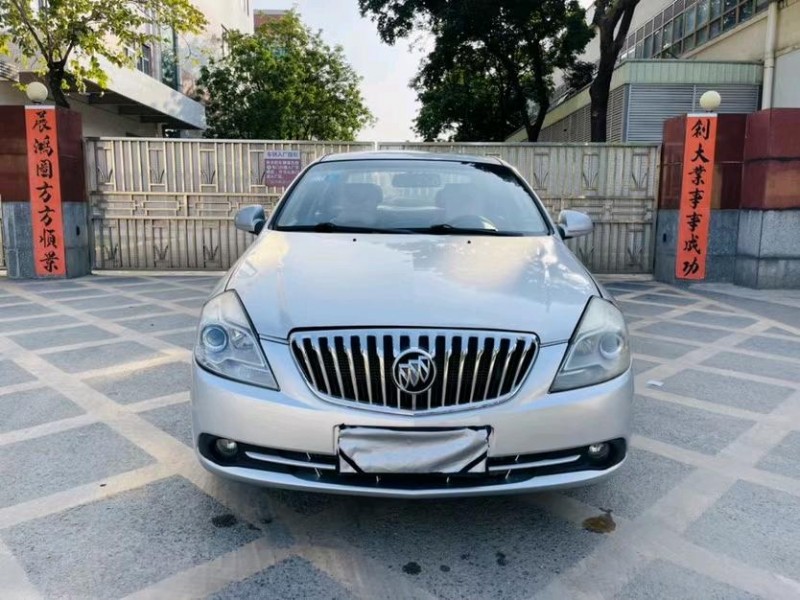 东莞13年别克凯越1