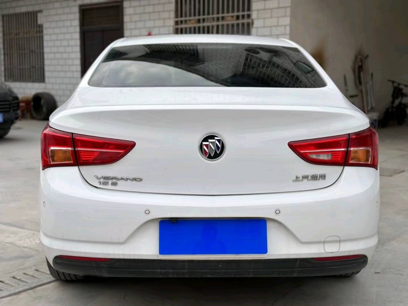 济南17年别克威朗5