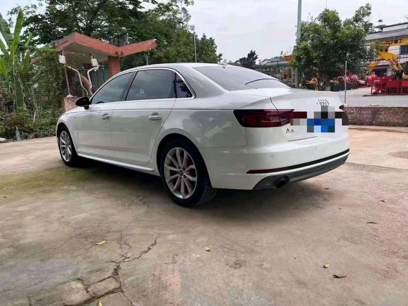 重庆17年奥迪A4L7