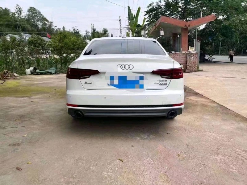 重庆17年奥迪A4L9