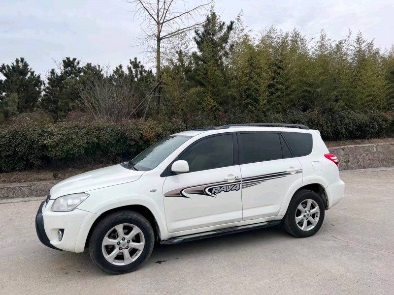 青岛10年丰田RAV4荣放2